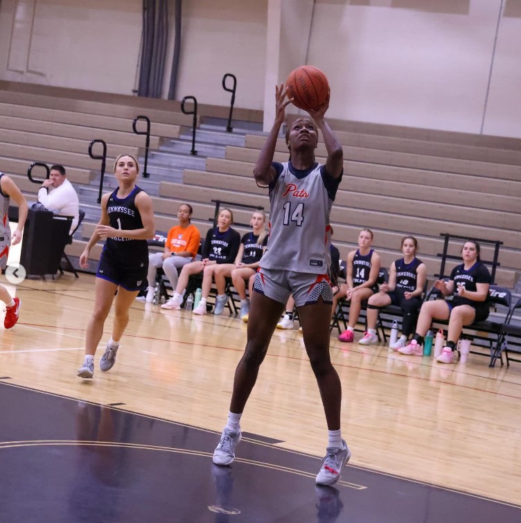 Women's Basketball Picks up 2nd win in 2 Days. Men's Basketball Drops 1st Game